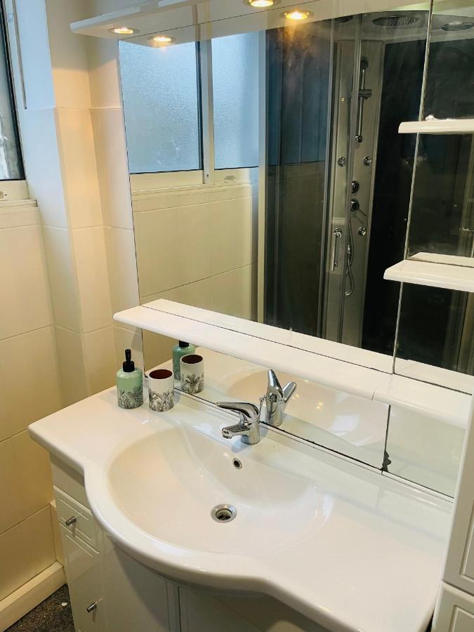 Charmant Appartement De Coeur De Ville - 2 Chambres Lits Queen Size - Netflix - Wifi Cherbourg-en-Cotentin Luaran gambar